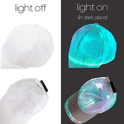 Gorras de béisbol luminosas de la fibra óptica 7 casquillos que brillan intensamente de los colores ajustables